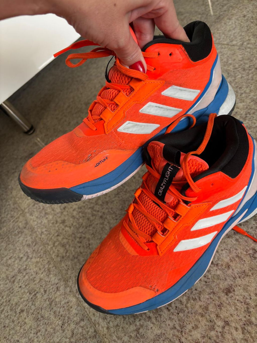 Tênis Adidas Crazyflight 6 Mid Indoor | Loja do Inter