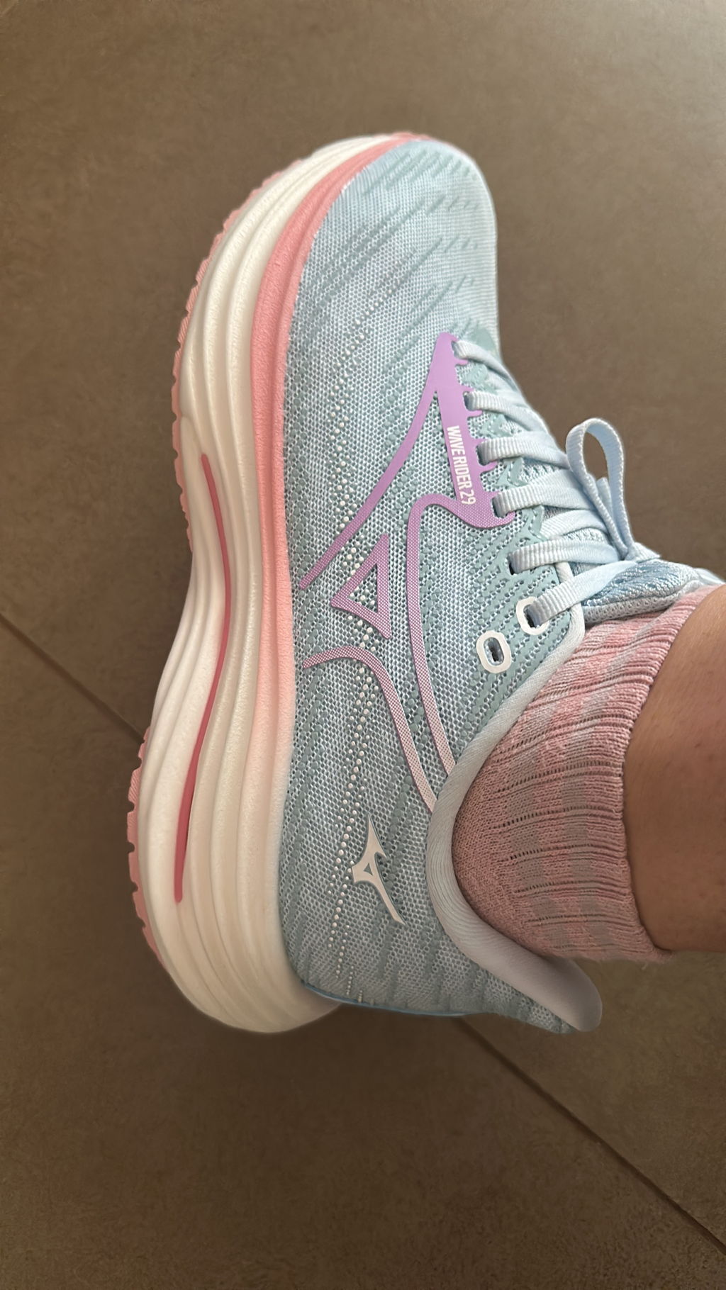 Tênis Mizuno Wave Rider 29 Feminino - Chumbo | Netshoes